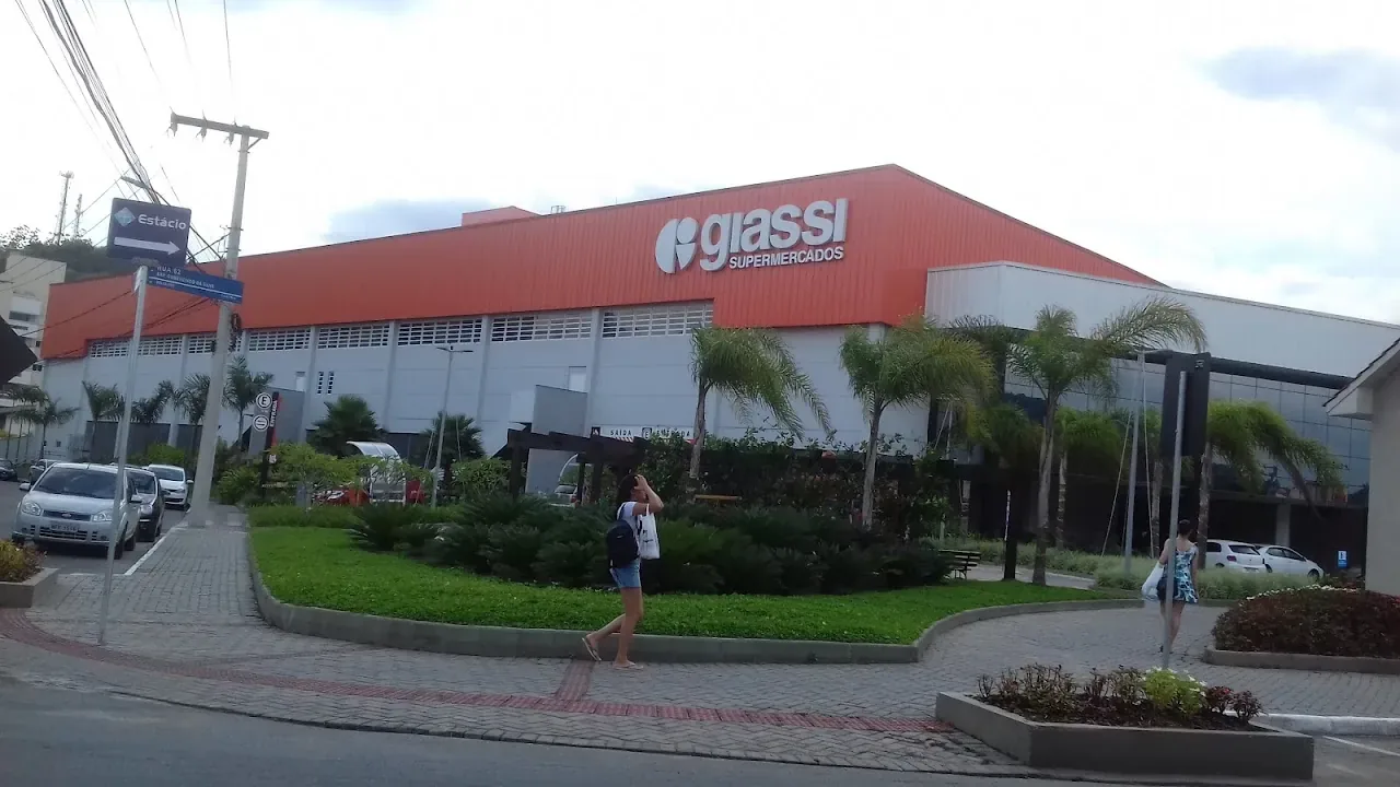 Giassi Supermercados - Jaraguá do Sul