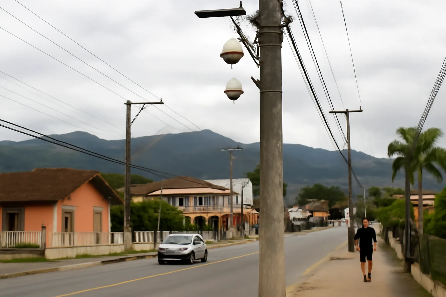 Muralha Digital atinge 70% dos postes em Guaramirim