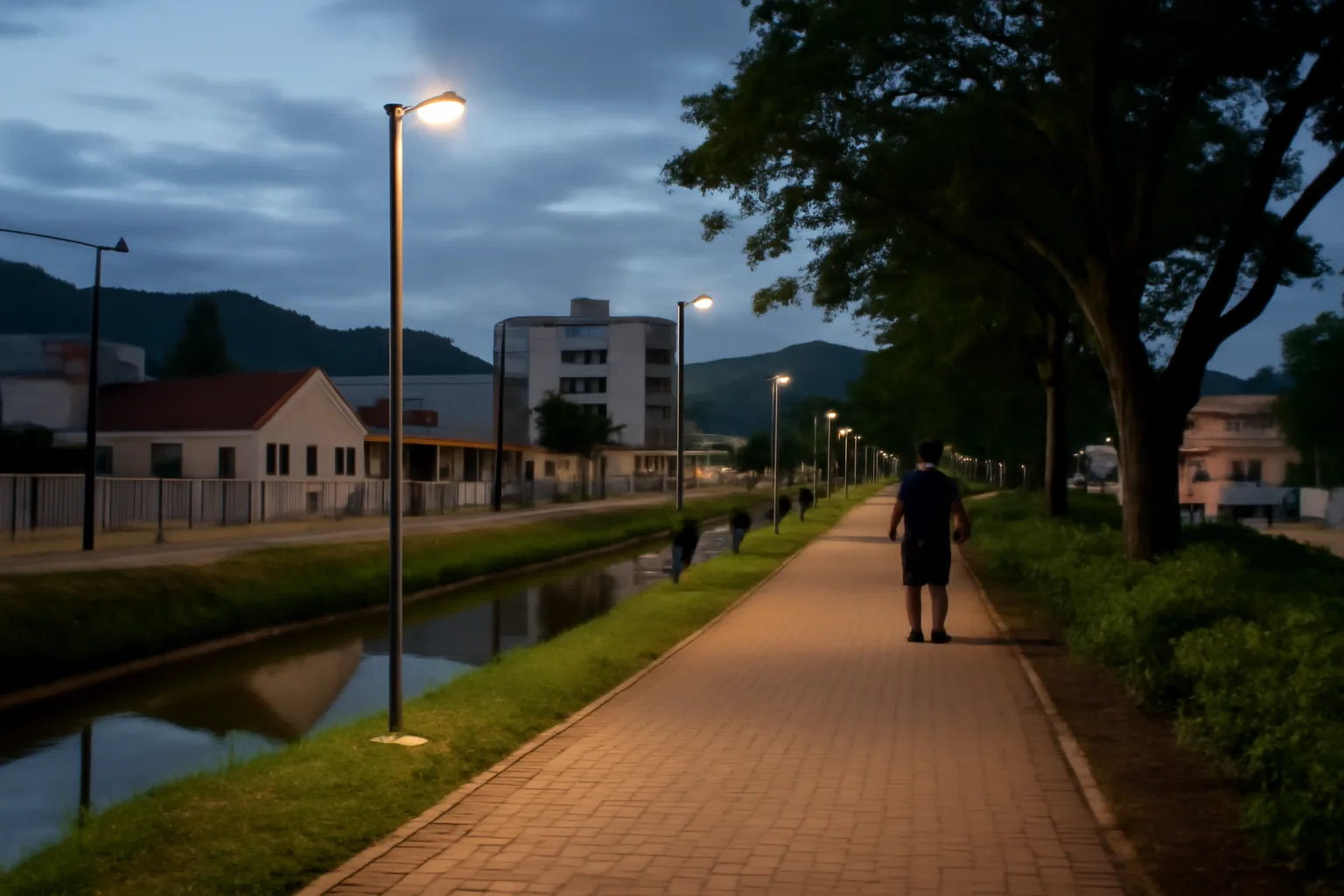 Nova iluminação melhora Caminho das Artes em Jaraguá do Sul